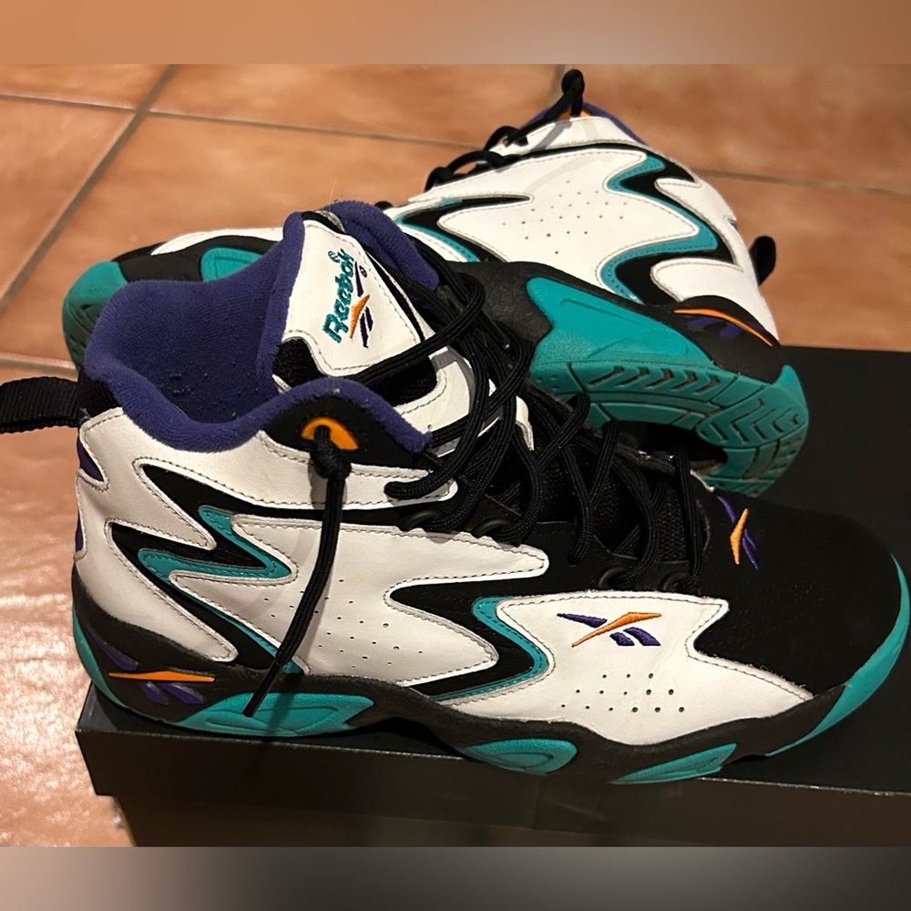 Original Shawn Kemp Sneakers 90’s reebok M 8.5 W 10 lightly worn dope colorway